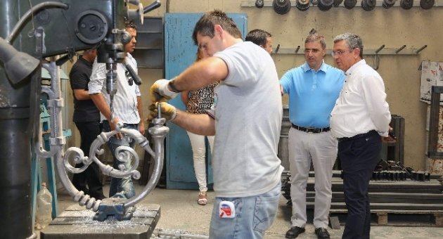 Kuşadası Belediye Başkanı’ndan Eskişehir’e Teknik Gezi