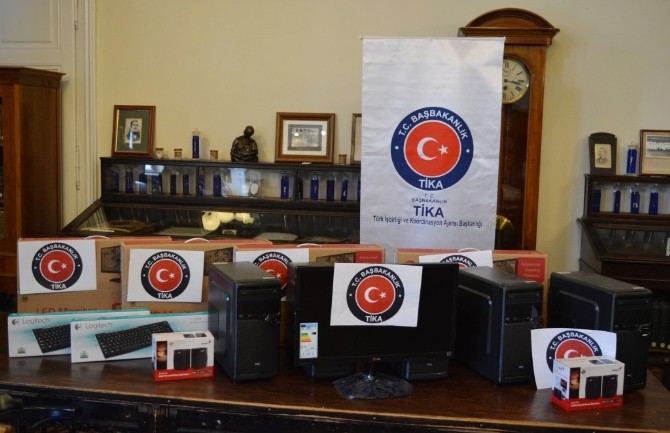 Macaristan’da Semmelweıs Üniversitesi Bokay Çocuk Pediatri Kliniği’ne Ekipman Desteği