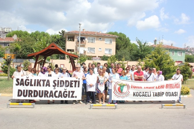 Mahkûm Hasta Doktoru Darp Etti