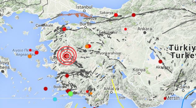 Manisa'da deprem korkuttu, sahur vakti sallandı
