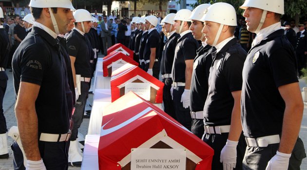 Mardin'de şehit olan 4 polis uğurlandı