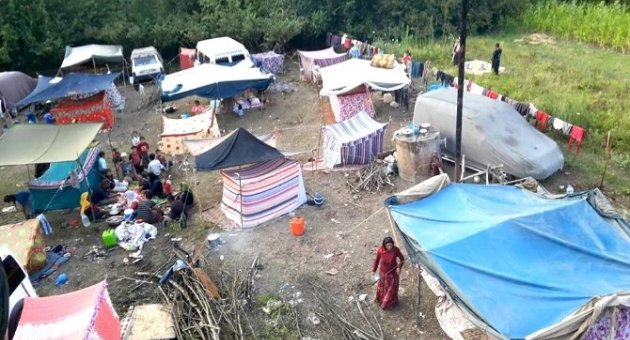 Mevsimlik İşçilerin Dere Ve Çay Kenarlarında Barınması Yasaklandı