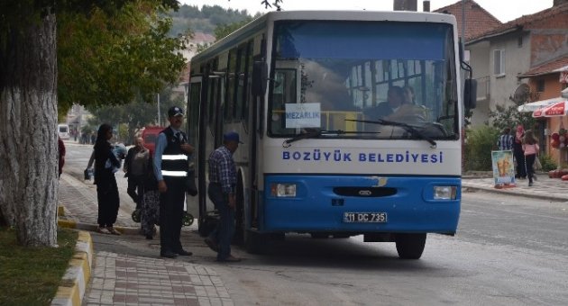 Mezarlık Bayram Ziyaretleri İçin Hazır Hale Getirildi