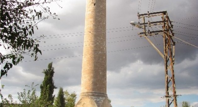 Milletvekili Erdoğan Tarihi Camide Başlatılan Restorasyon Çalışmalarını İnceledi
