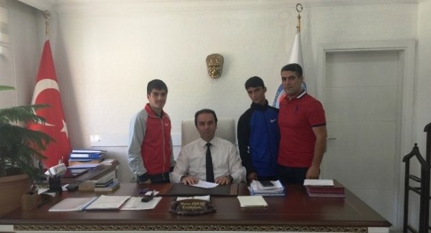 Milli Sporculardan Kaymakam Erkan Ve Başkan Aksoy’a Ziyaret