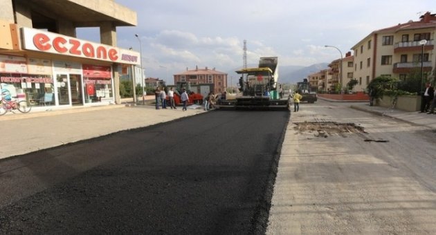 Mimar Sinan Mahallesinde Asfalt Çalışmaları Sürüyor