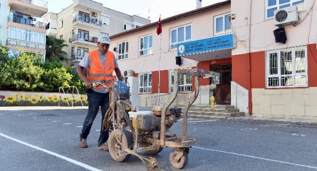 Muratpaşa Belediyesi’nden Okullara Bakım
