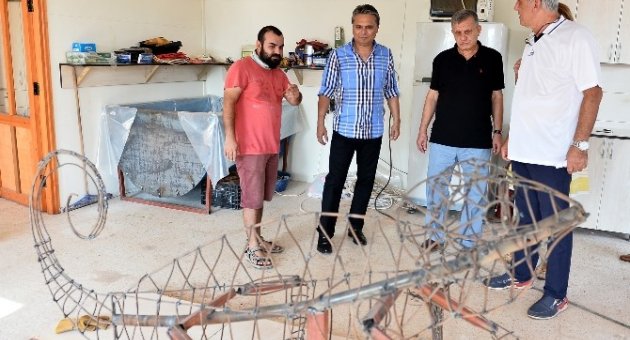 Muratpaşa Belediyesi’nin Atölyeleri Arı Gibi Çalışıyor