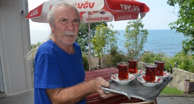 Odun Közünde Dağ Suyu İle Çay