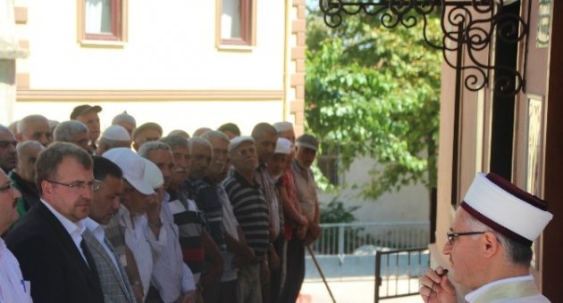 Öldürülen AK Parti İl Gençlik Kolları Başkanı İçin Bilecik’te Gıyabı Cenaze Namazı Kılındı