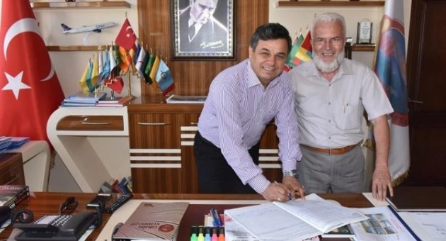 Oruçöz’den Anamur Belediye Başkanı Türe’ye Ziyaret