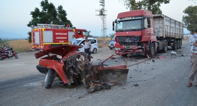 Otomobil Tır’ın Altına Girdi: 2 Ölü