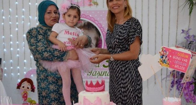 Parmak Bebek 3 Yaşında