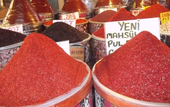 Pul Biberin Fiyatı Değil Sahtesi Korkutuyor