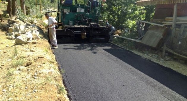 Safranbolu’da Asfalt Çalışmaları Sürüyor