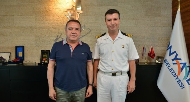 Sahil Güvenlik Komutanı Başkan Böcek’i Ziyaret Etti