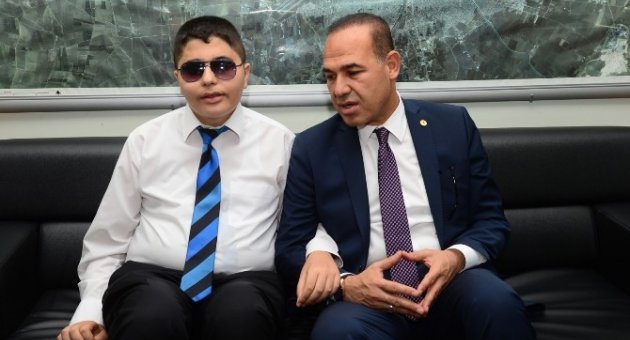 Sahurda Başkan Sözlü’ye Tweet Attı, Aynı Gün Görüşüp Teşekkür Etti