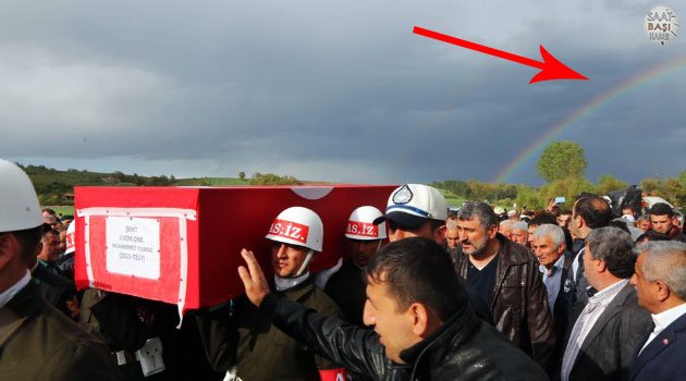 Samsun Havza'da şehit Muhammed Yılmaz, ortaya çıkan gökkuşağıyla uğurlandı