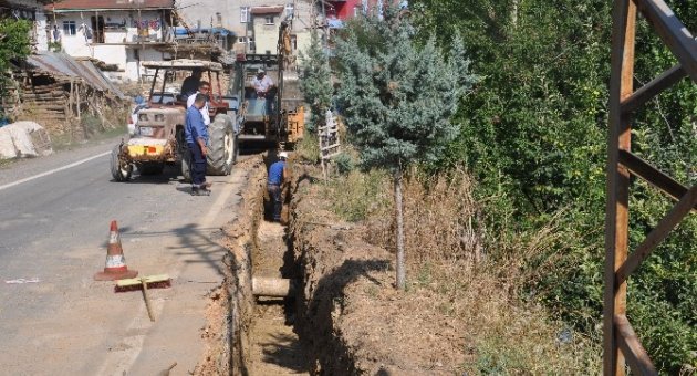 Sarıveliler’de Elektrik Hatları Yer Altına Alınıyor