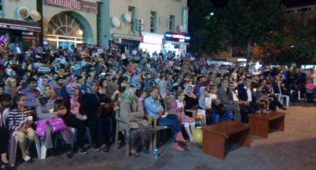Şehir Tiyatrolarına Tam Destek
