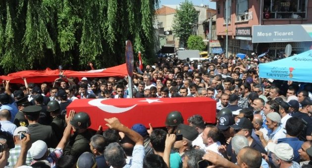 Şehit Ömer Erüstün Son Yolculuğuna Uğurlandı