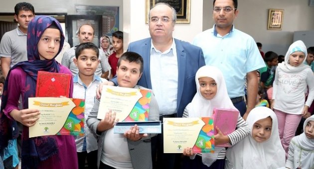 Şehitkamil Belediyesi’nden Kur’an-ı Kerim Hediyesi
