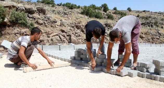 Şehitkamil Seymenli Mahallesi’nde Yolları Yeniliyor