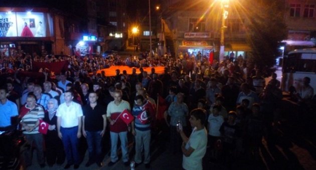 Şehitler İçin Saygı Yürüyüşü