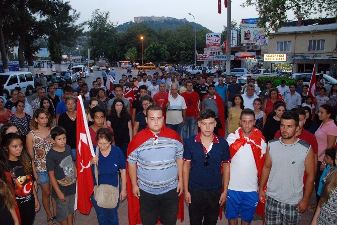 Silifke’de Teröre Lanet Yürüyüşünde Gerginlik Yaşandı