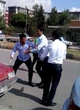 Sokak Ortasında Silahlar Çekildi