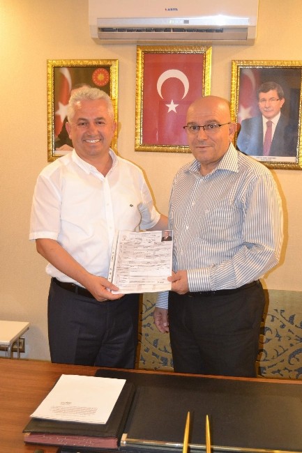 Suat Özsoy AK Parti’den Milletvekili Aday Adaylığı İçin Başvuruda Bulundu