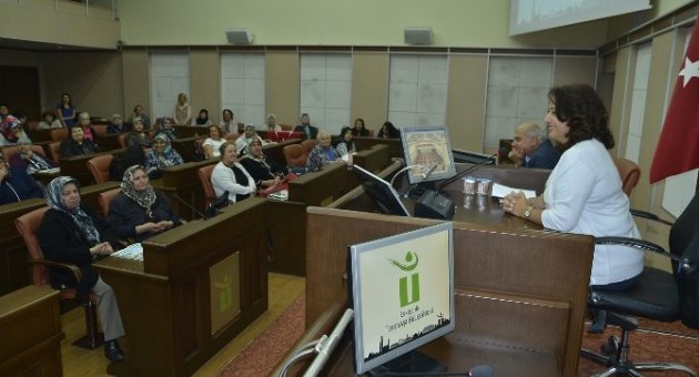 Tepebaşı Kadınları Belediyeyi Ziyaret Etti
