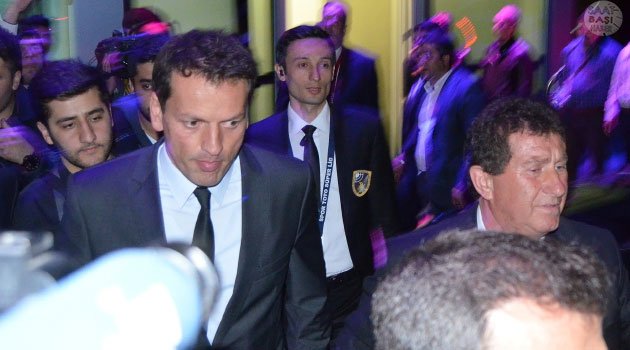 Trabzonspor Fenerbahçe maçında saldırıya uğrayan Hakem Volkan Bayaslan polis merkezine götürüldü
