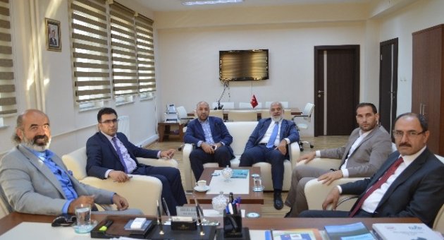 Türkiye Kayak Federasyonu Başkanı Erol Yarar, DAP İdaresi’ni Ziyaret Etti