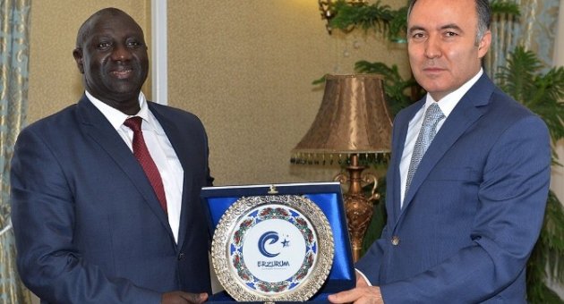 Vali Altıparmak Büyükelçi Momodou Badjie Kabul Etti