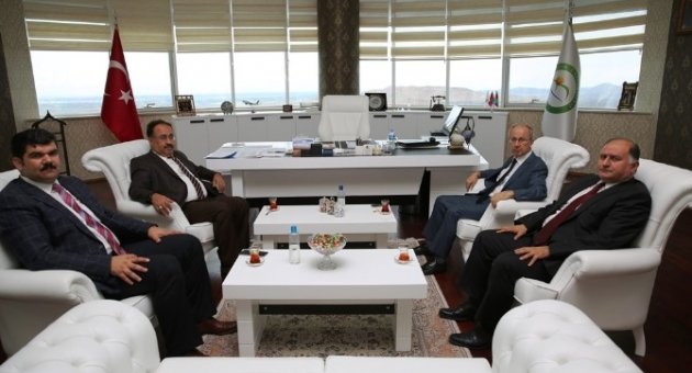 Vali Haner’den Iğdır Üniversitesi’ne Ziyaret