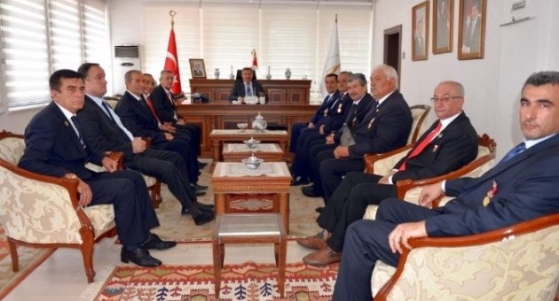 Vali Şerif Yılmaz: Kardeşi Kardeşe Düşürüyorlar, Uyanık Olmalıyız