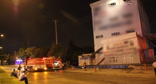 Yangın Dumanları Fabrikayı Sarınca İşçiler Ölümden Döndü