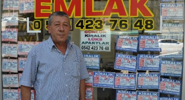 Yeni Öğrenciler Emlakçıların Yüzünü Güldürmeye Başlıyor