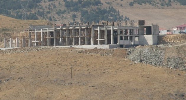 Yozgat Kadın Termal Aquapark Ve Spor Kompleksi İnşaatı Hızla Yükseliyor