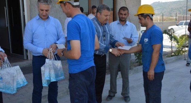 Yunusemre Belediyesi’nde Bayramlaşma
