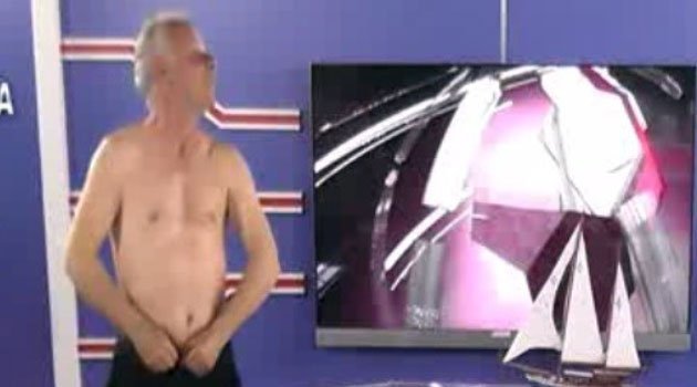 Zonguldak'ta spor yorumcusu televizyonda canlı yayında soyundu